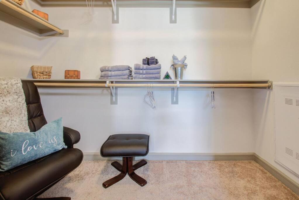 Best 5* Luxury Living Downtown Kingbed Suite ฮูสตัน ภายนอก รูปภาพ